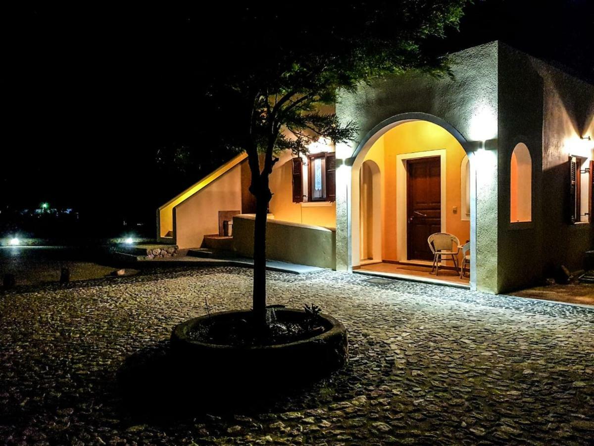 Sunshine House For 9, Cozy Set Up,Verandas, Sea View. Karterados  Zewnętrze zdjęcie